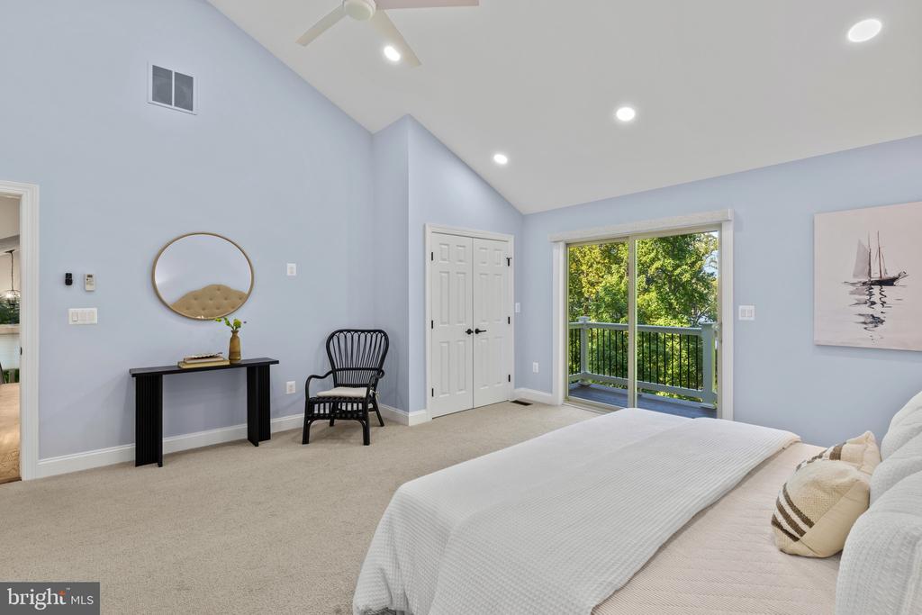 SOUTH RIVER WATERFRONT | 500 SOUTHVIEW DRIVE