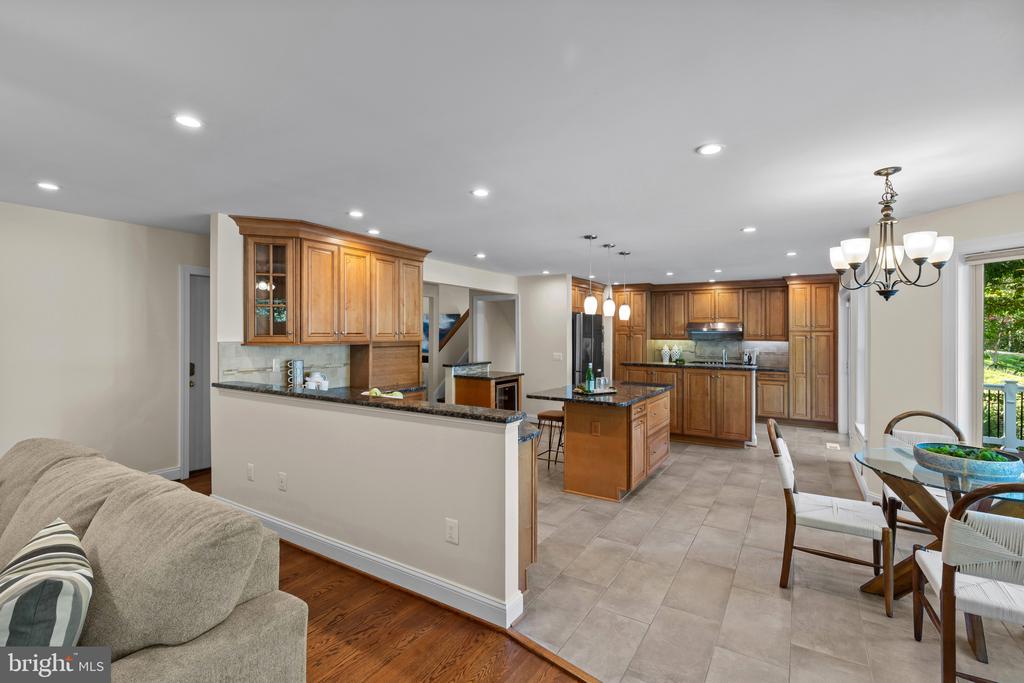 SOUTH RIVER WATERFRONT | 500 SOUTHVIEW DRIVE