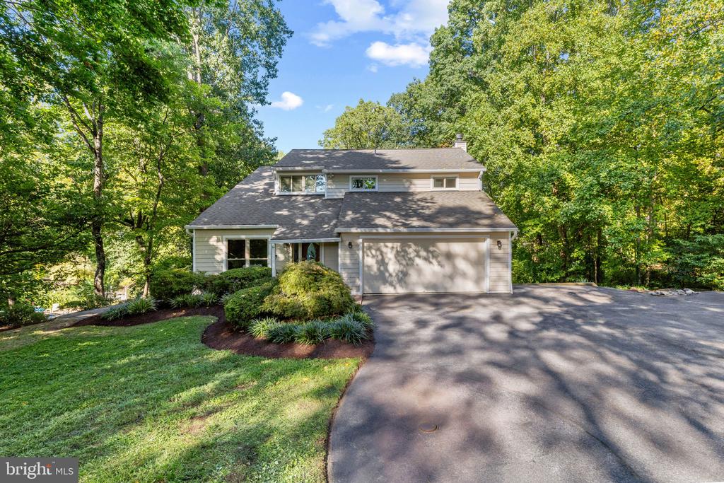 SOUTH RIVER WATERFRONT | 500 SOUTHVIEW DRIVE