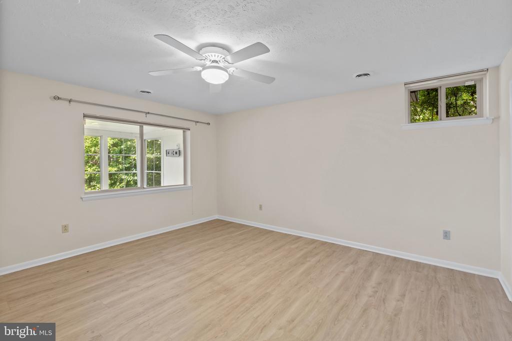SOUTH RIVER WATERFRONT | 500 SOUTHVIEW DRIVE