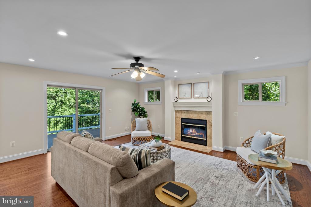 SOUTH RIVER WATERFRONT | 500 SOUTHVIEW DRIVE
