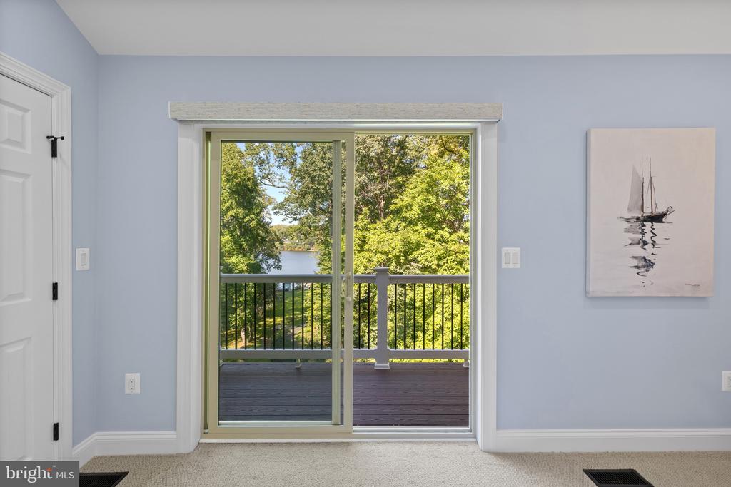 SOUTH RIVER WATERFRONT | 500 SOUTHVIEW DRIVE