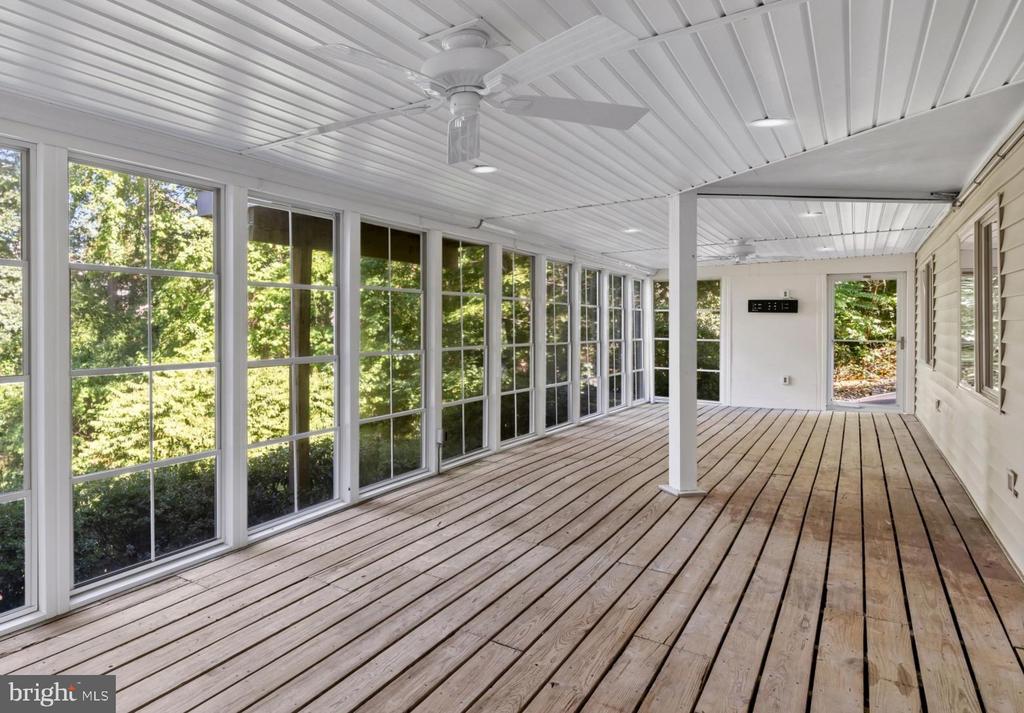SOUTH RIVER WATERFRONT | 500 SOUTHVIEW DRIVE