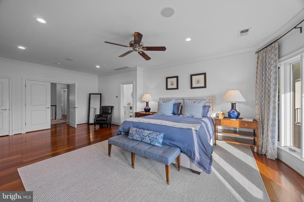 LUXURY BAY RIDGE WATERFRONT | 14 E LAKE DRIVE