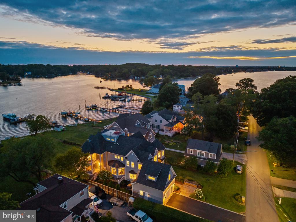 LUXURY BAY RIDGE WATERFRONT | 14 E LAKE DRIVE