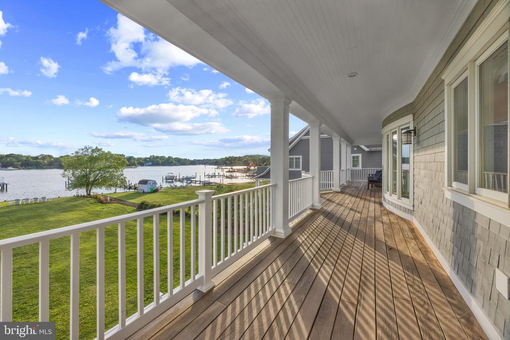 LUXURY BAY RIDGE WATERFRONT | 14 E LAKE DRIVE