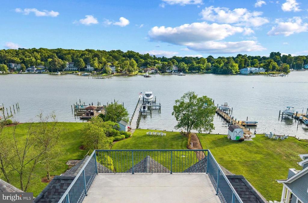 LUXURY BAY RIDGE WATERFRONT | 14 E LAKE DRIVE
