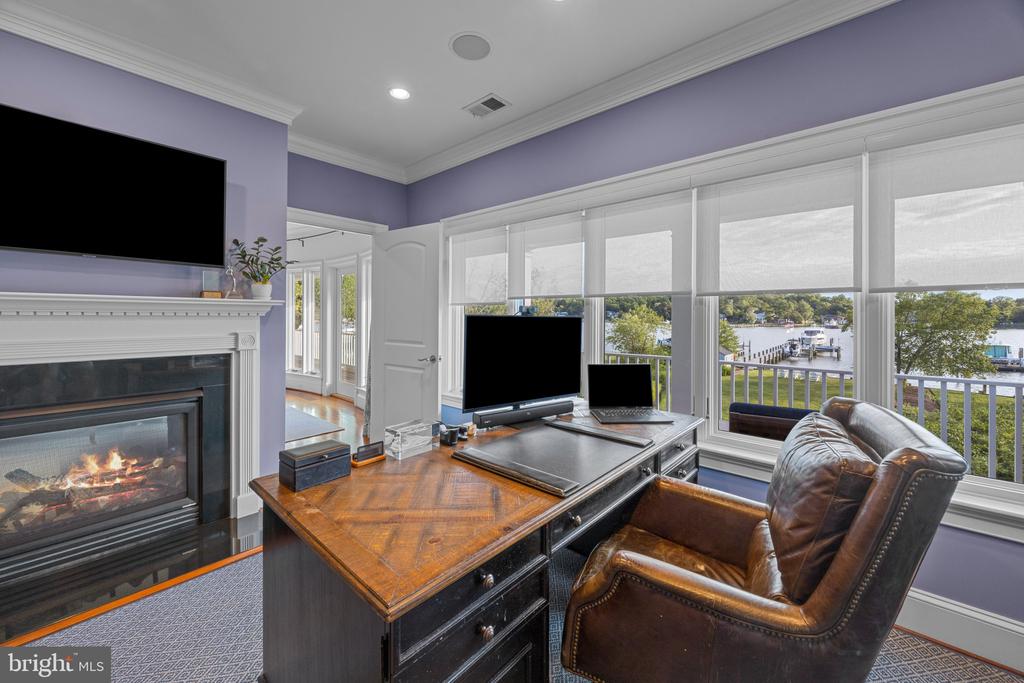 LUXURY BAY RIDGE WATERFRONT | 14 E LAKE DRIVE