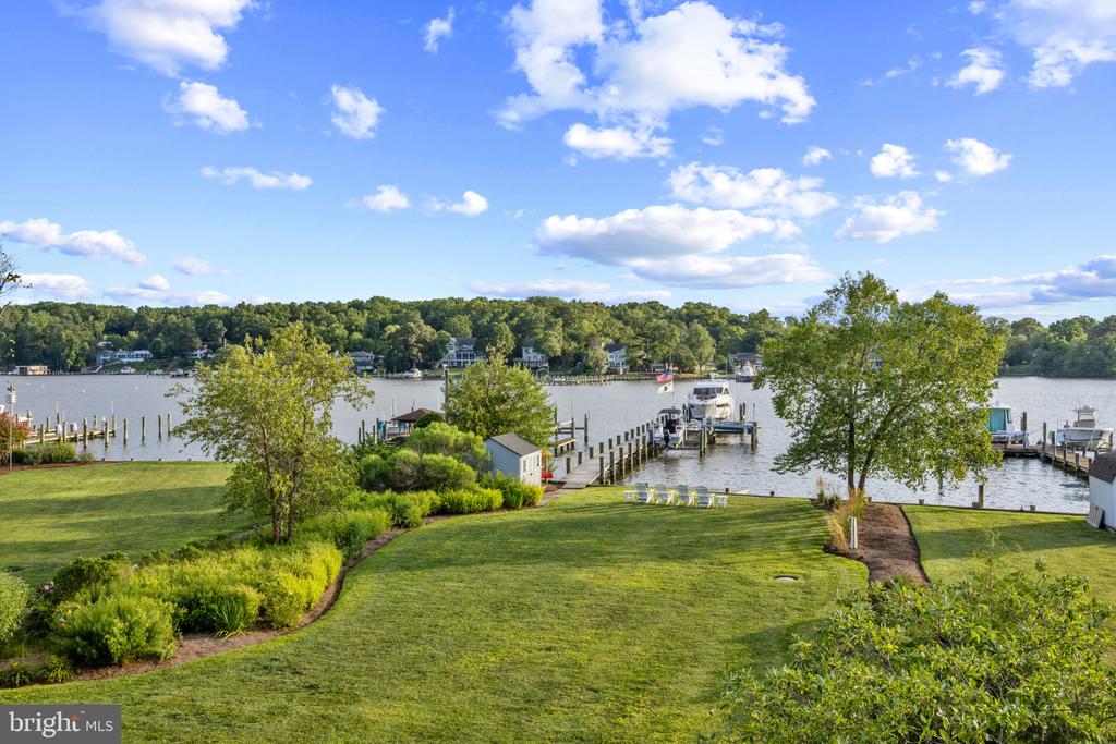 LUXURY BAY RIDGE WATERFRONT | 14 E LAKE DRIVE