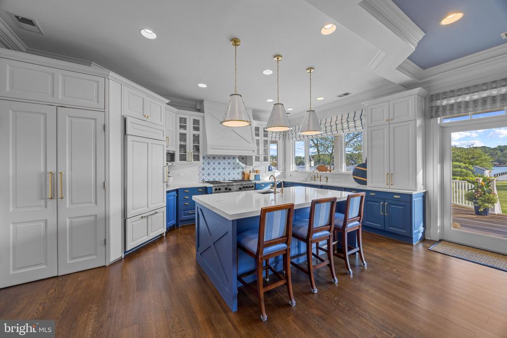 LUXURY BAY RIDGE WATERFRONT | 14 E LAKE DRIVE