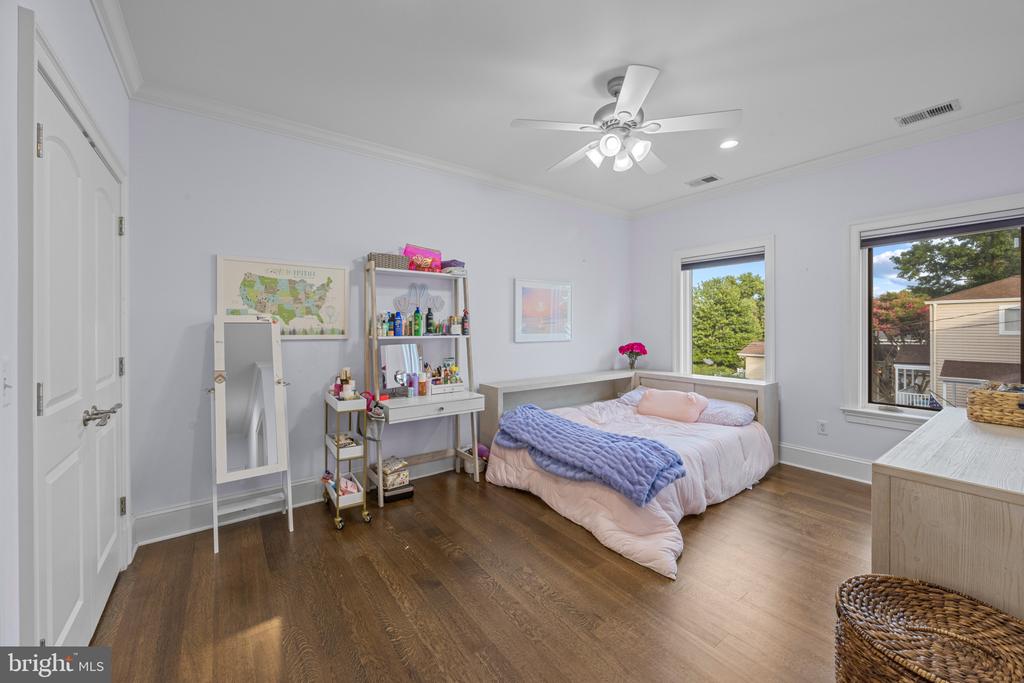 LUXURY BAY RIDGE WATERFRONT | 14 E LAKE DRIVE