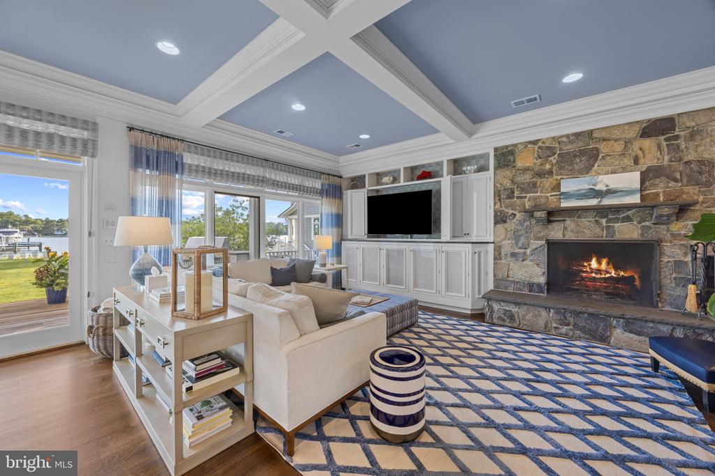 LUXURY BAY RIDGE WATERFRONT | 14 E LAKE DRIVE