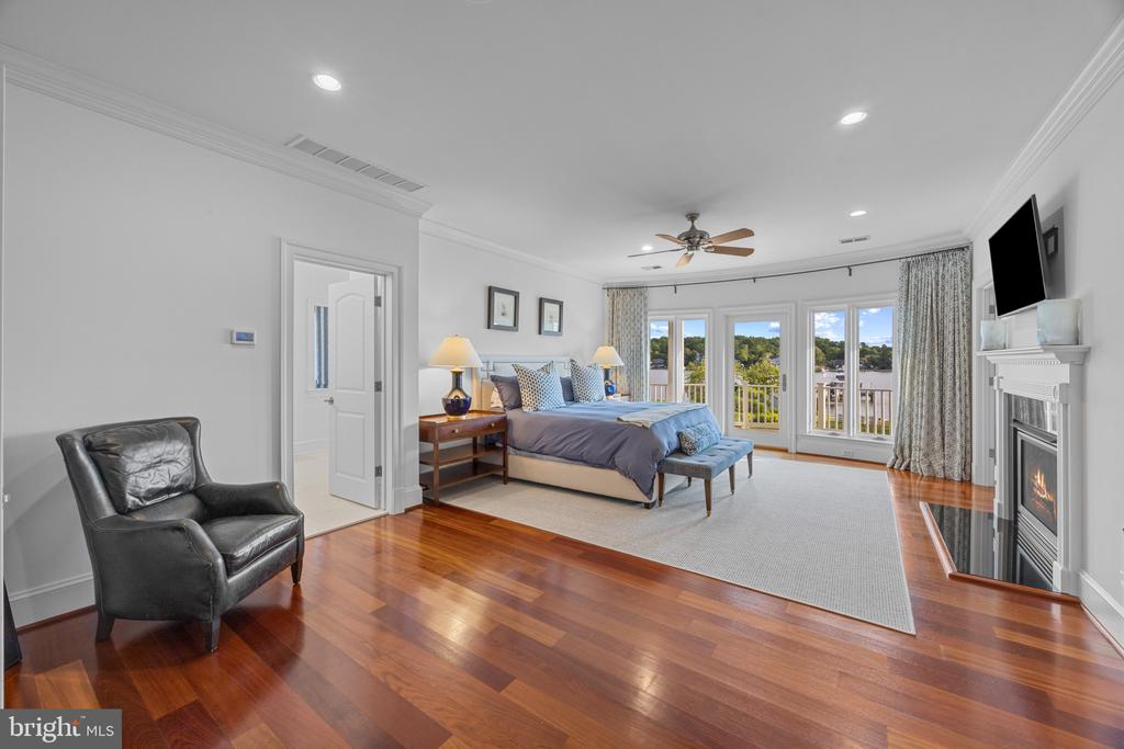 LUXURY BAY RIDGE WATERFRONT | 14 E LAKE DRIVE