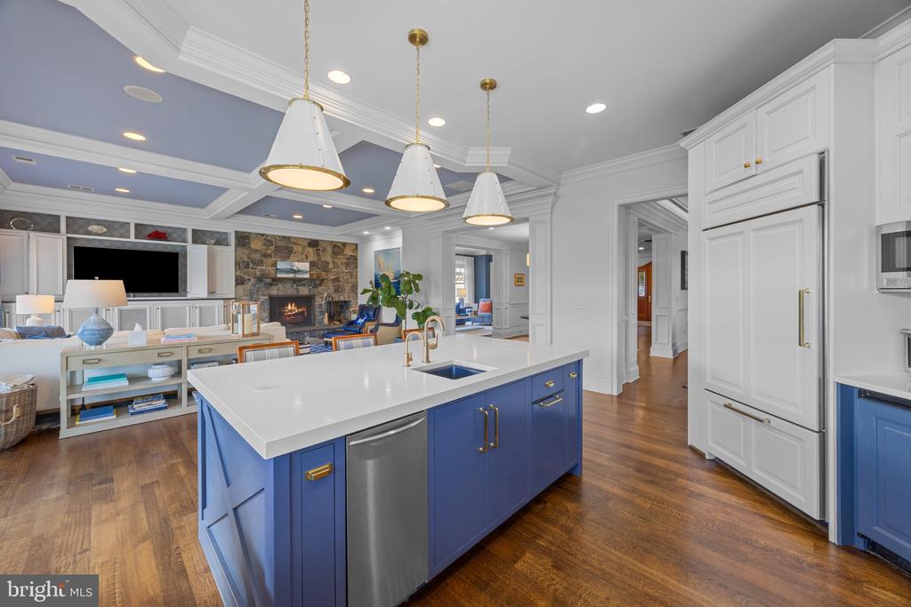 LUXURY BAY RIDGE WATERFRONT | 14 E LAKE DRIVE