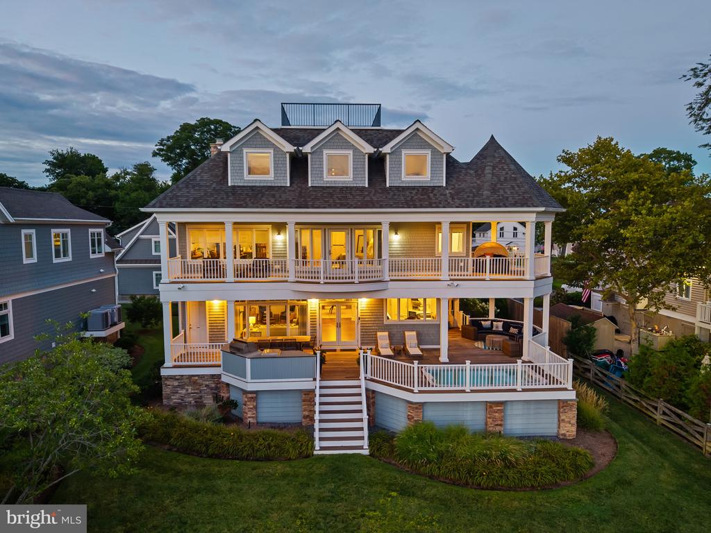 LUXURY BAY RIDGE WATERFRONT | 14 E LAKE DRIVE