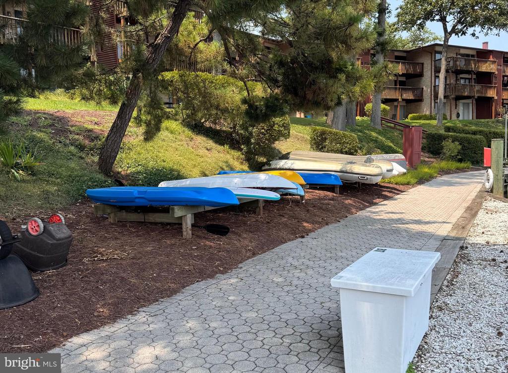 EASTPORT CONDO + BOAT SLIP | 772 FAIRVIEW AVENUE Unit: 772 E