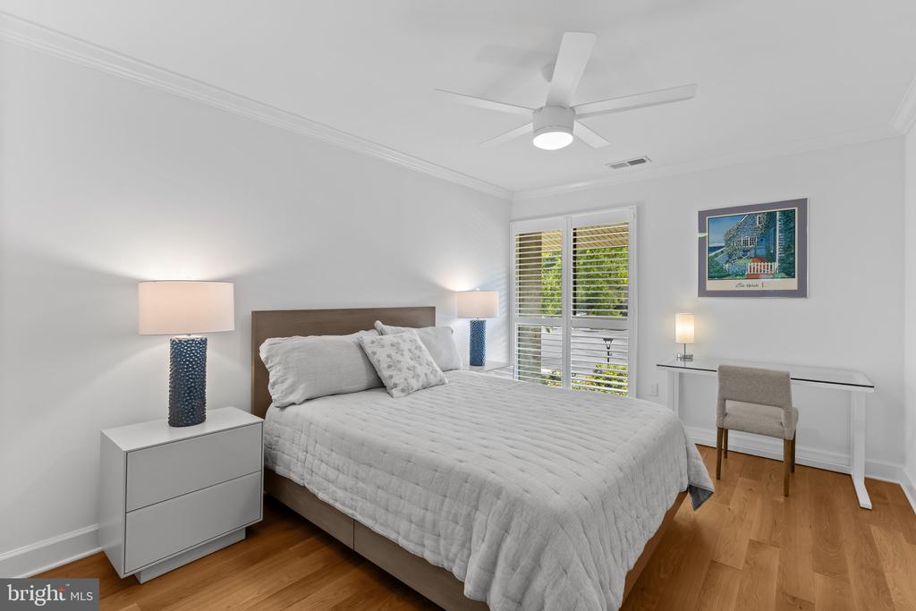 EASTPORT CONDO + BOAT SLIP | 772 FAIRVIEW AVENUE Unit: 772 E