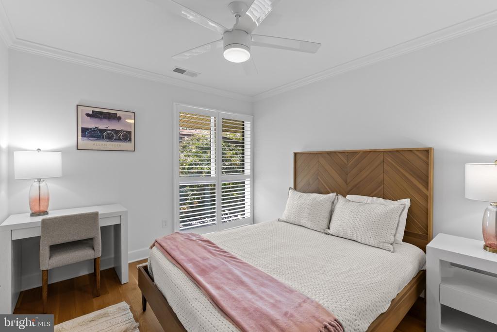 EASTPORT CONDO + BOAT SLIP | 772 FAIRVIEW AVENUE Unit: 772 E