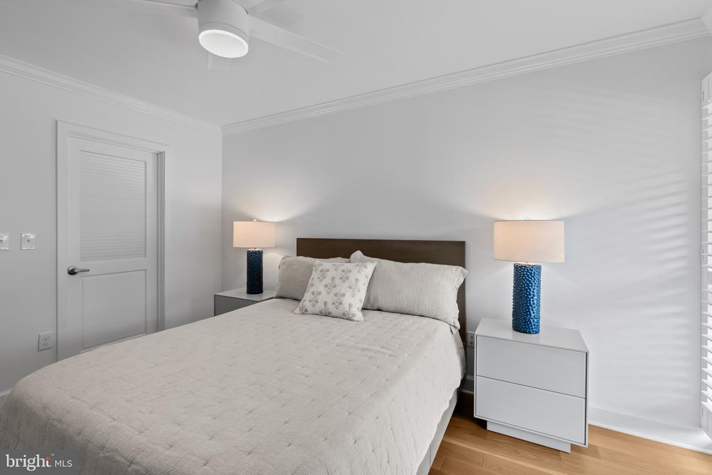 EASTPORT CONDO + BOAT SLIP | 772 FAIRVIEW AVENUE Unit: 772 E