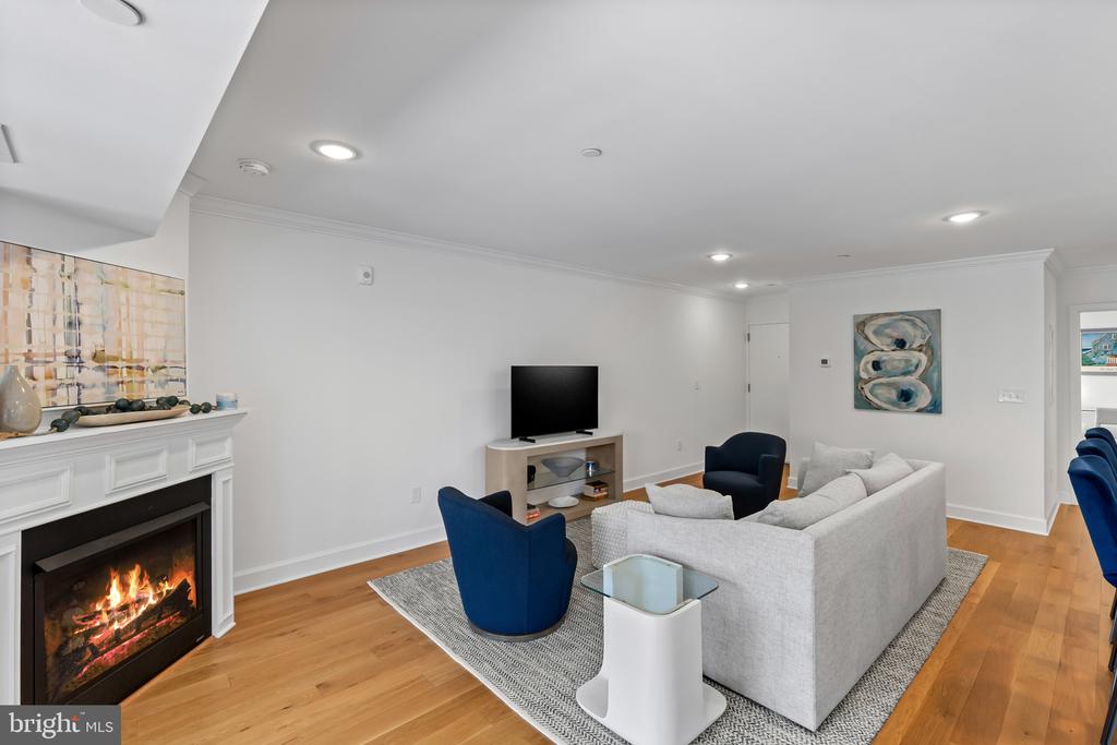EASTPORT CONDO + BOAT SLIP | 772 FAIRVIEW AVENUE Unit: 772 E