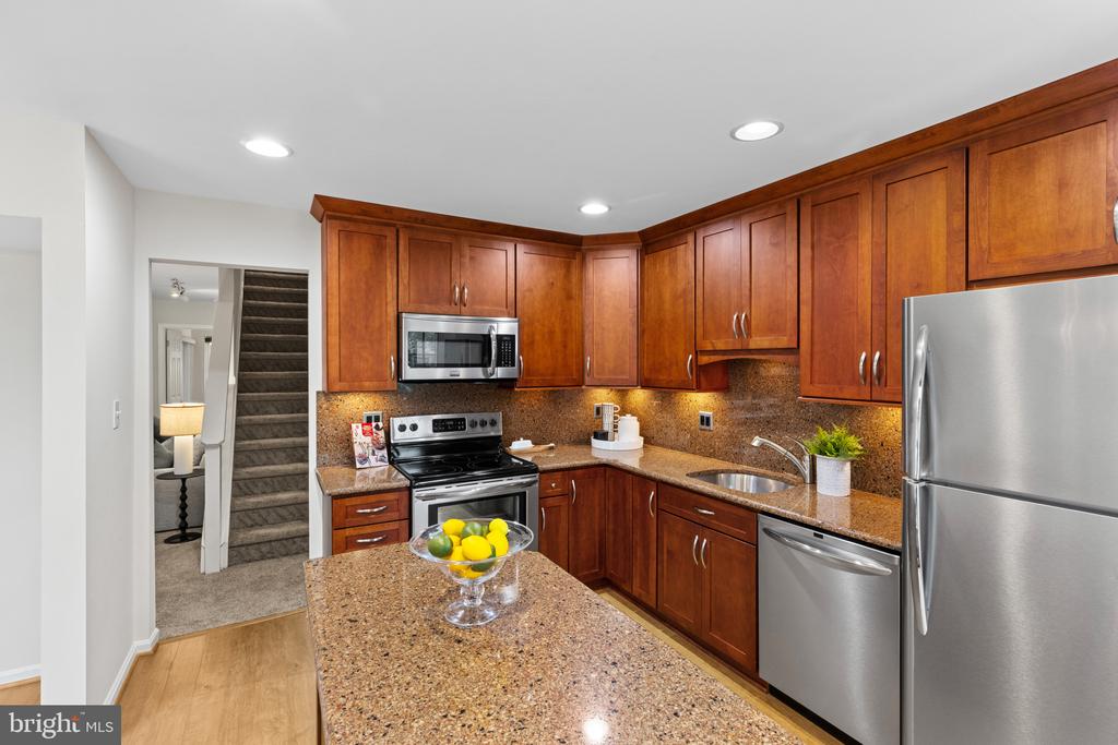 ANNAPOLIS TOWNHOUSE | 931 WINDWHISPER LANE