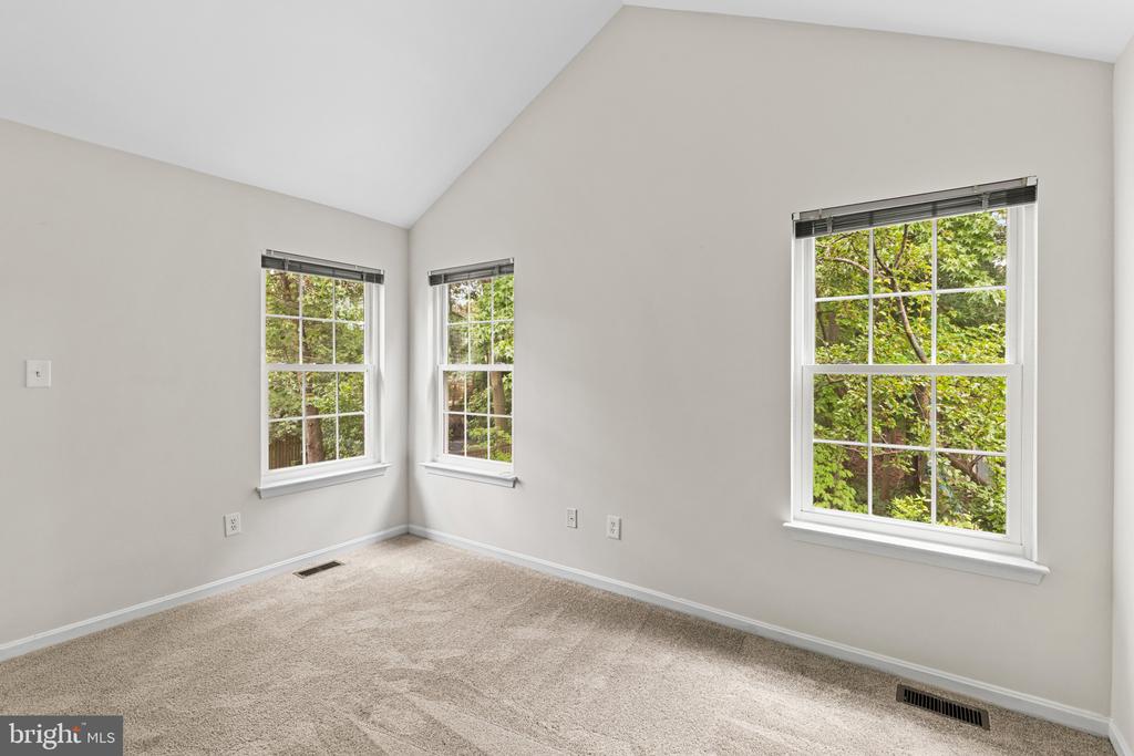ANNAPOLIS TOWNHOUSE | 931 WINDWHISPER LANE