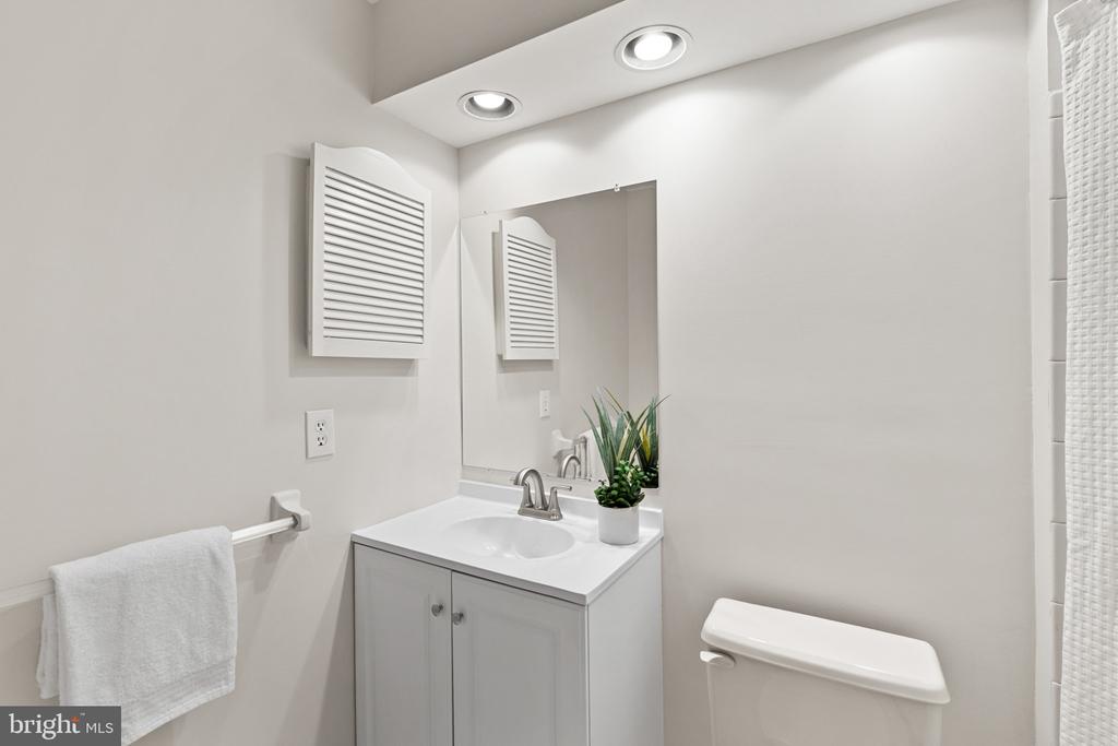 ANNAPOLIS TOWNHOUSE | 931 WINDWHISPER LANE