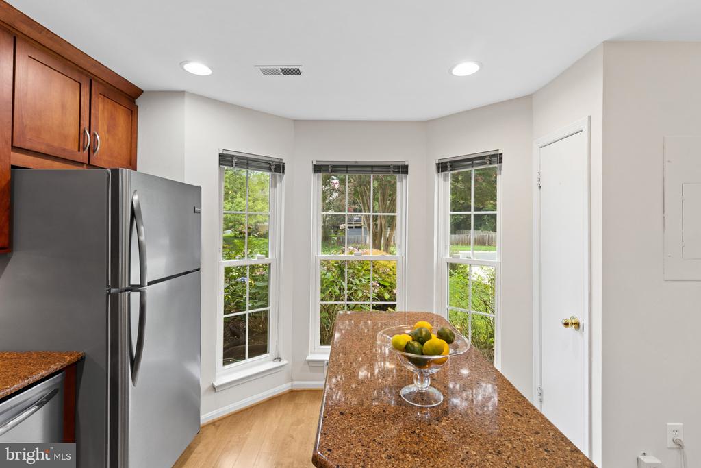 ANNAPOLIS TOWNHOUSE | 931 WINDWHISPER LANE