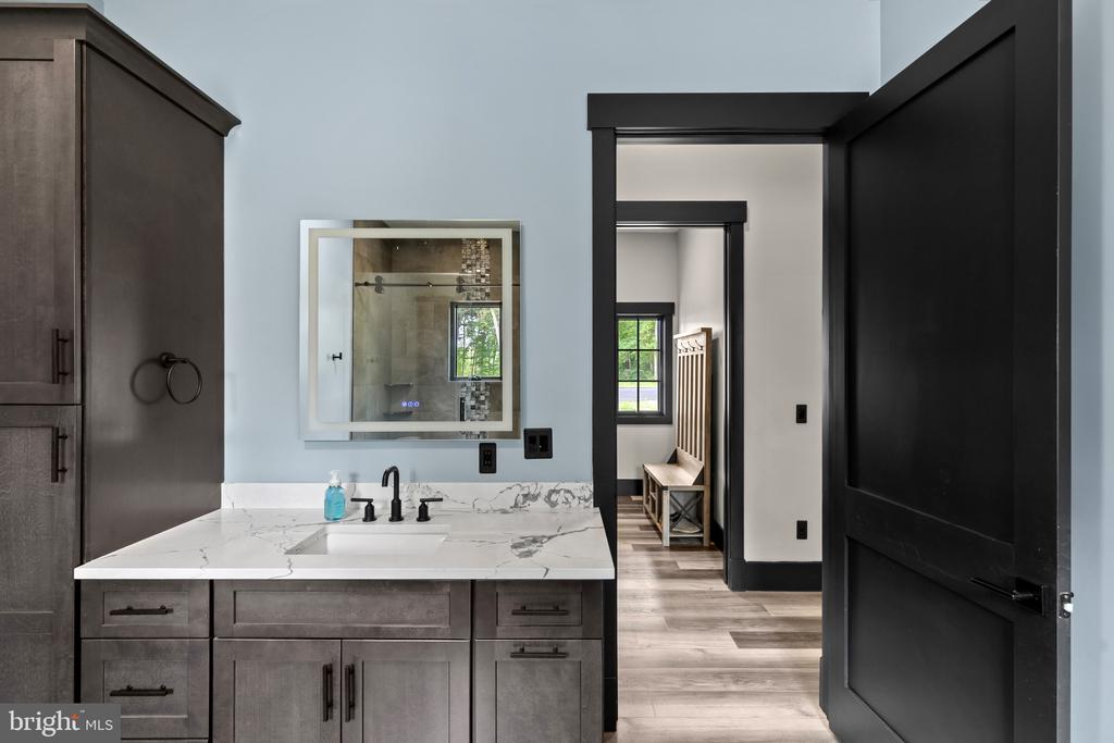 RARE BACK CREEK WATERFRONT NEW CONSTRUCTION + 26 SLIP MARINA| 7962 FRANCES LANE