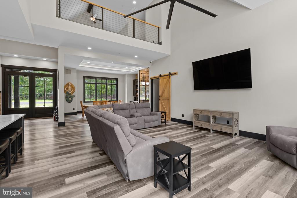 RARE BACK CREEK WATERFRONT NEW CONSTRUCTION + 26 SLIP MARINA| 7962 FRANCES LANE