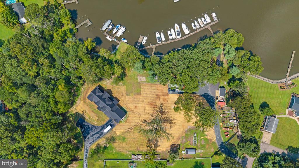 RARE BACK CREEK WATERFRONT NEW CONSTRUCTION + 26 SLIP MARINA| 7962 FRANCES LANE