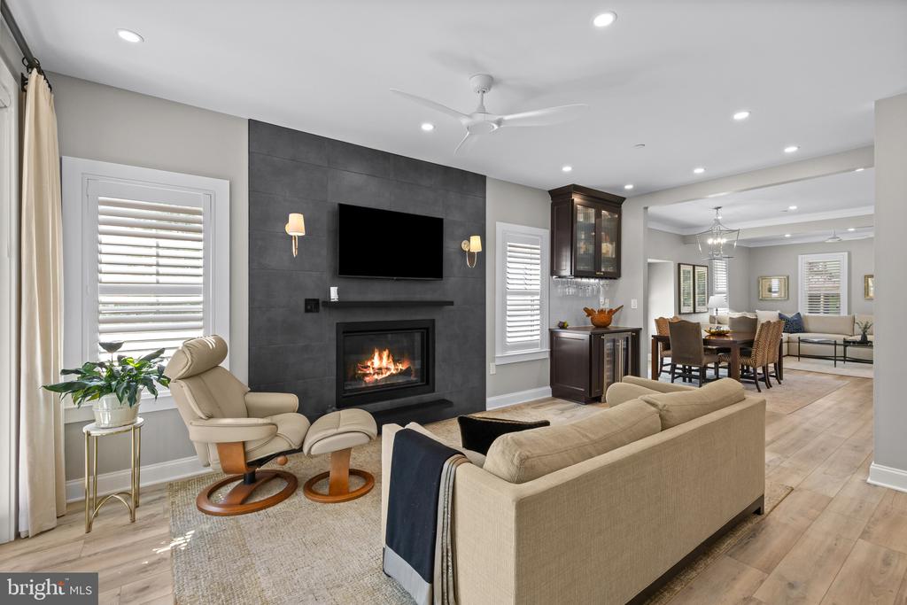 WALKABLE EASTPORT HOME | 519 6TH STREET