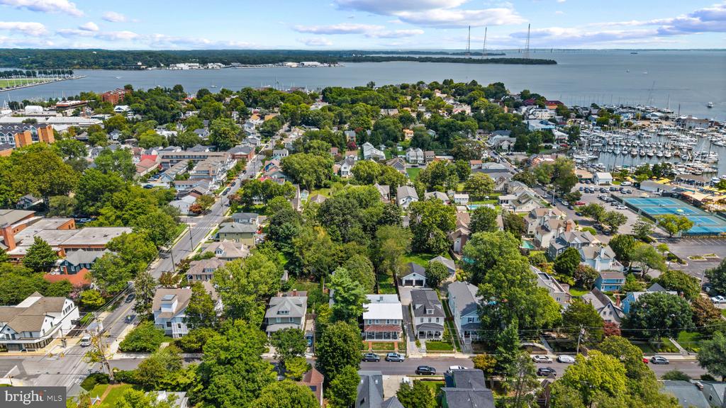 WALKABLE EASTPORT HOME | 519 6TH STREET