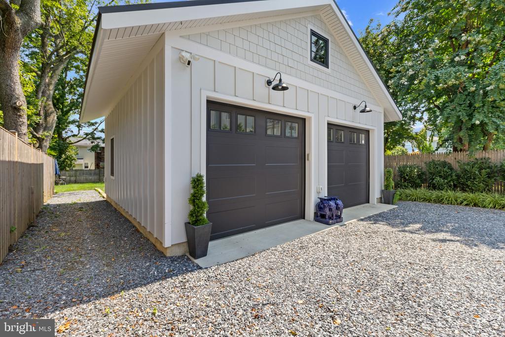 WALKABLE EASTPORT HOME | 519 6TH STREET