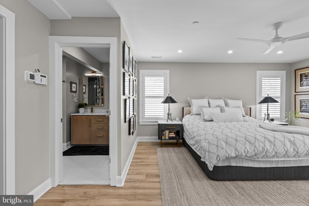 WALKABLE EASTPORT HOME | 519 6TH STREET