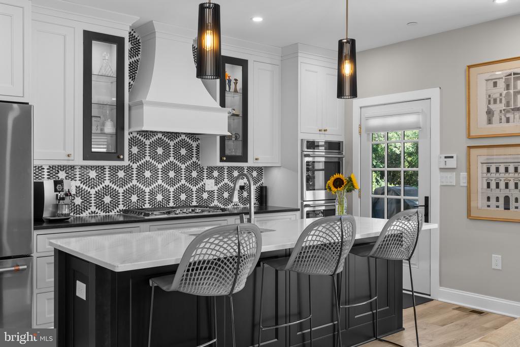 WALKABLE EASTPORT HOME | 519 6TH STREET