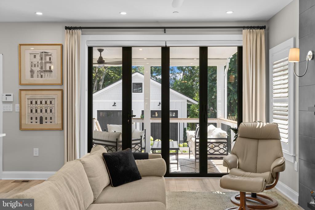 WALKABLE EASTPORT HOME | 519 6TH STREET