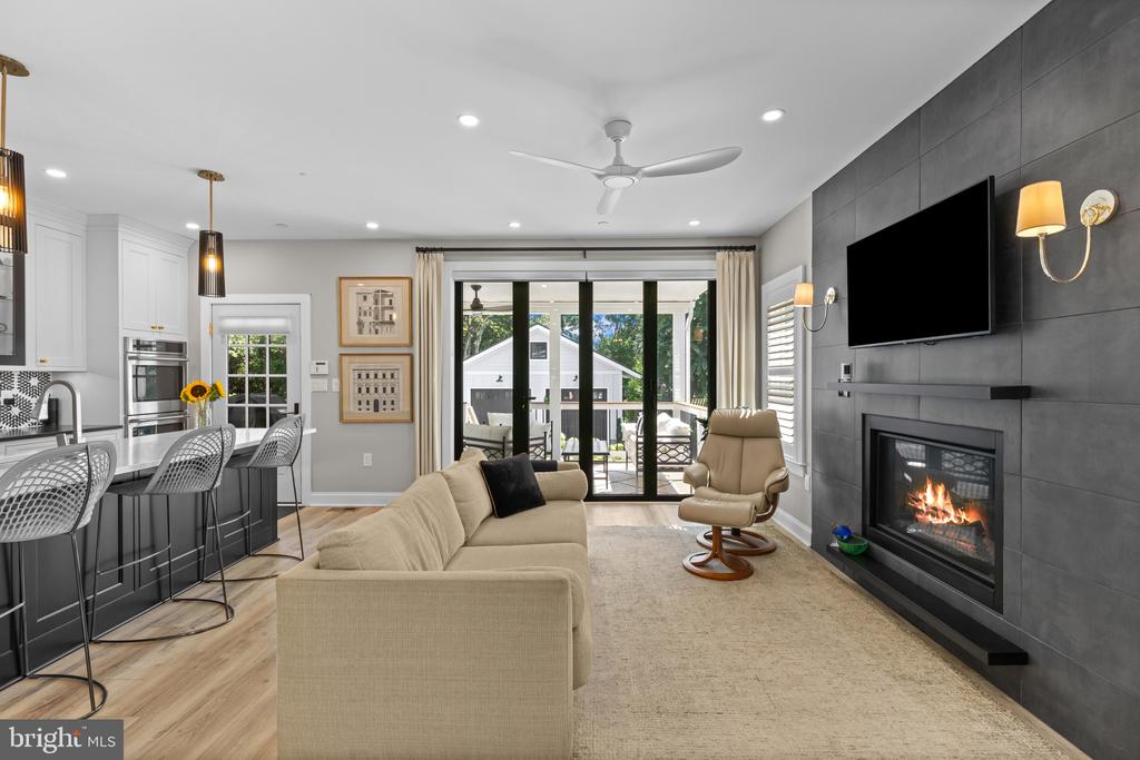 WALKABLE EASTPORT HOME | 519 6TH STREET
