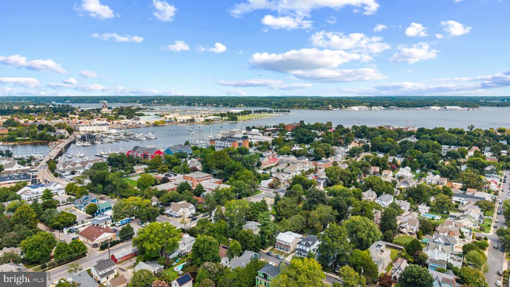 WALKABLE EASTPORT HOME | 519 6TH STREET