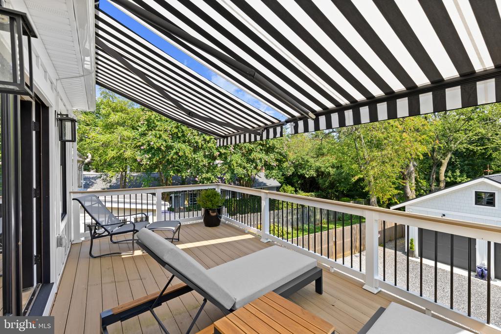 WALKABLE EASTPORT HOME | 519 6TH STREET