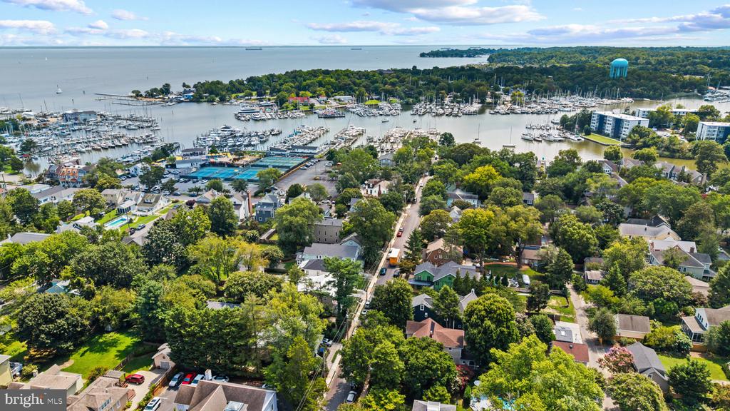 WALKABLE EASTPORT HOME | 519 6TH STREET