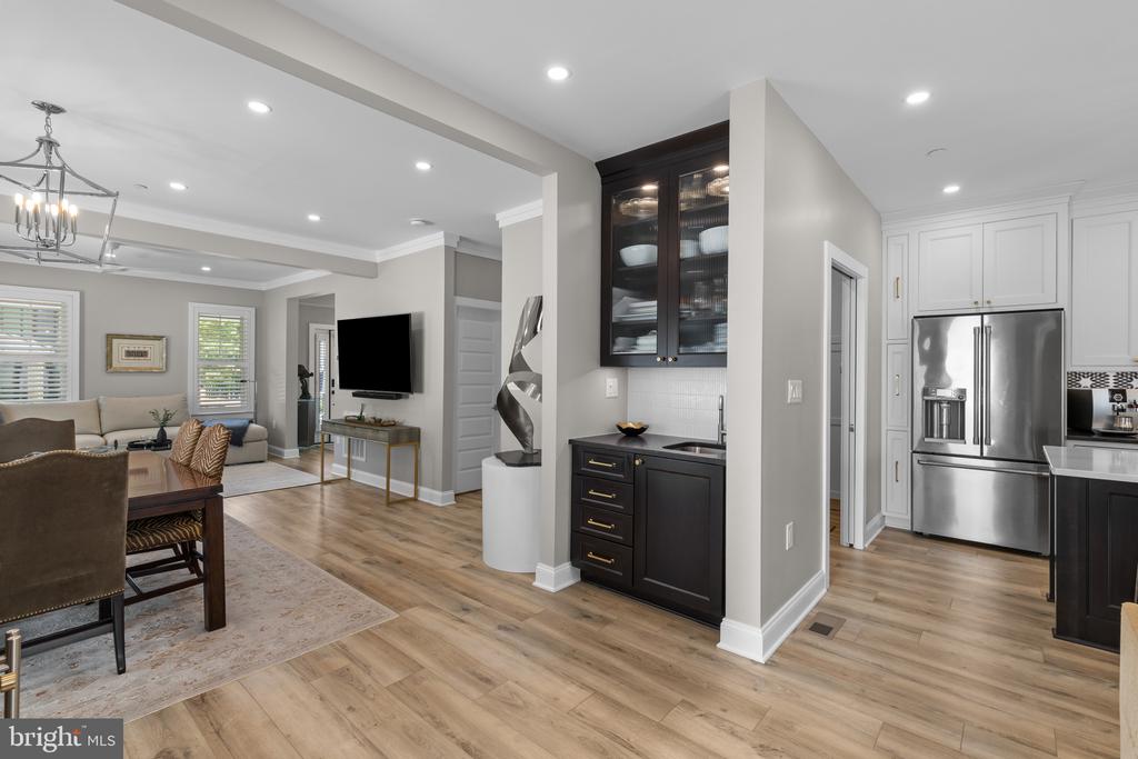 WALKABLE EASTPORT HOME | 519 6TH STREET