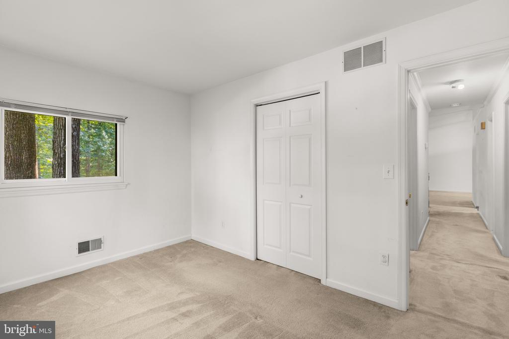 OVER AN ACRE IN DAVIDSONVILLE | 1282 LAVALL DRIVE