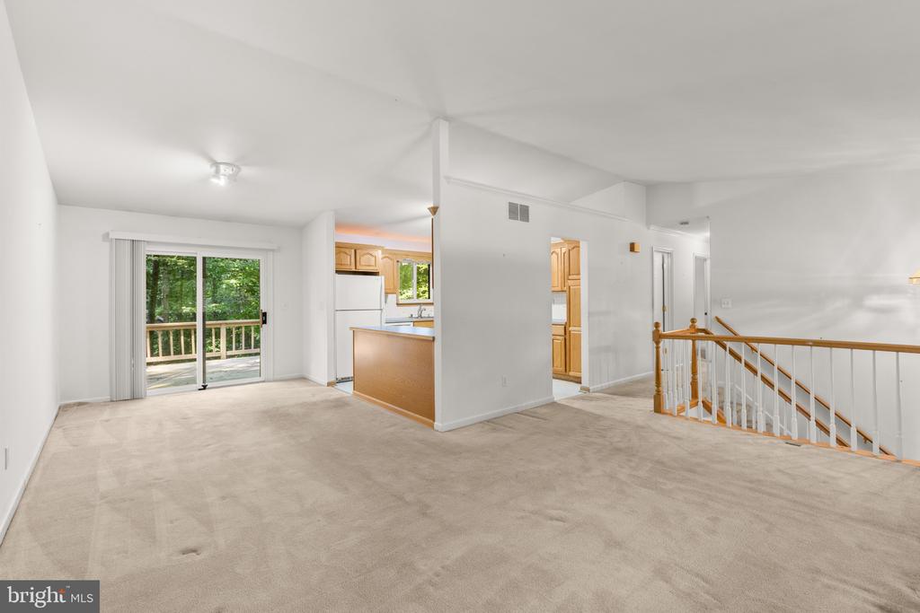 OVER AN ACRE IN DAVIDSONVILLE | 1282 LAVALL DRIVE