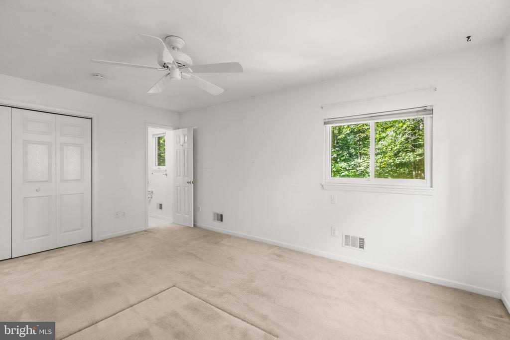 OVER AN ACRE IN DAVIDSONVILLE | 1282 LAVALL DRIVE