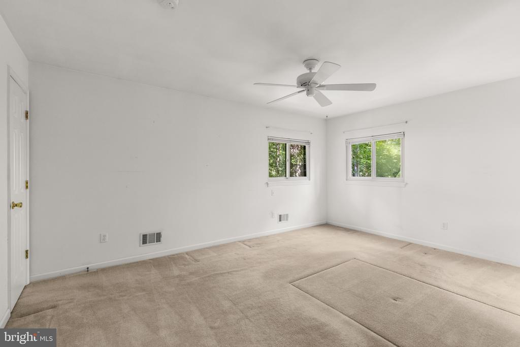 OVER AN ACRE IN DAVIDSONVILLE | 1282 LAVALL DRIVE