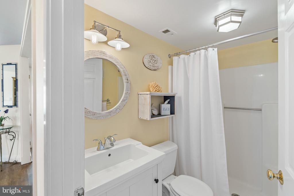 CHESAPEAKE HARBOUR WATER VIEWS | 7026 CHANNEL VILLAGE COURT Unit: T2