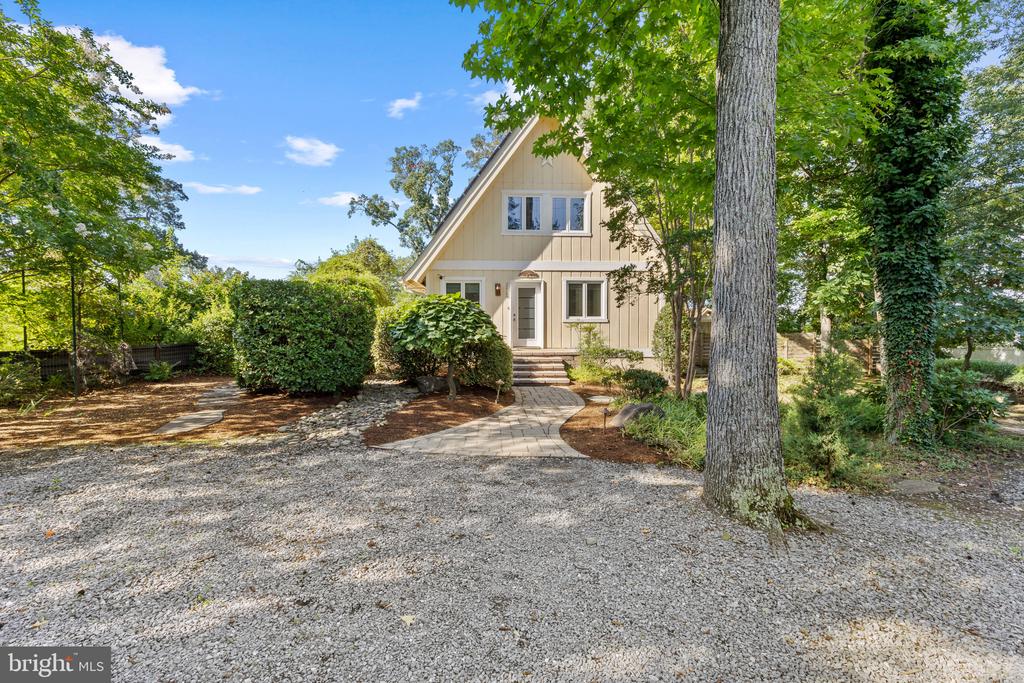 ANNAPOLIS WATERFRONT HOME | 2915 SOUTH COURT
