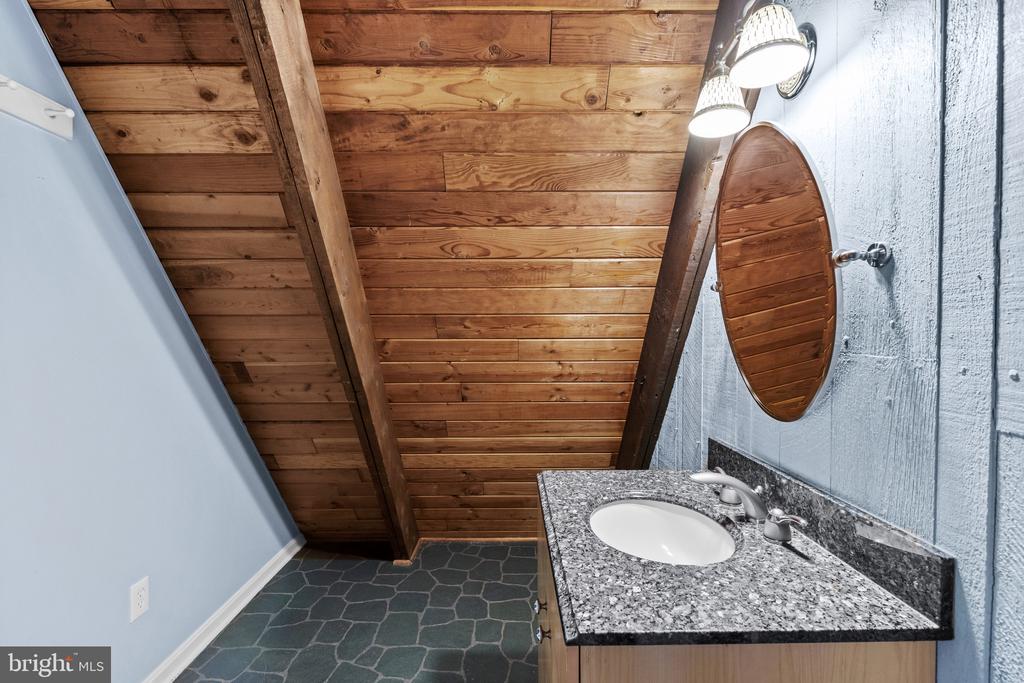 ANNAPOLIS WATERFRONT HOME | 2915 SOUTH COURT