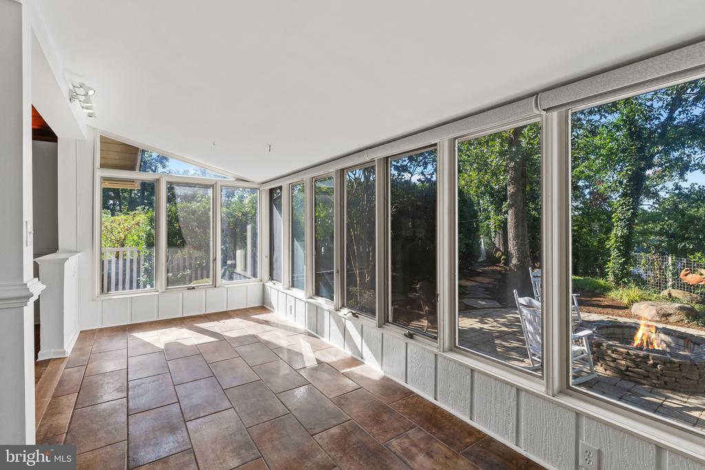 ANNAPOLIS WATERFRONT HOME | 2915 SOUTH COURT